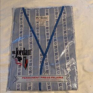 Vintage Mr. Jordan Permanent Press Blue and White Striped 50/50 Poly/cot Sz S PJ